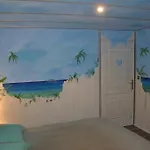 Bubble Dreams Bed & Breakfast 3*