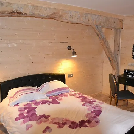 Bed & Breakfast Bubble Dreams